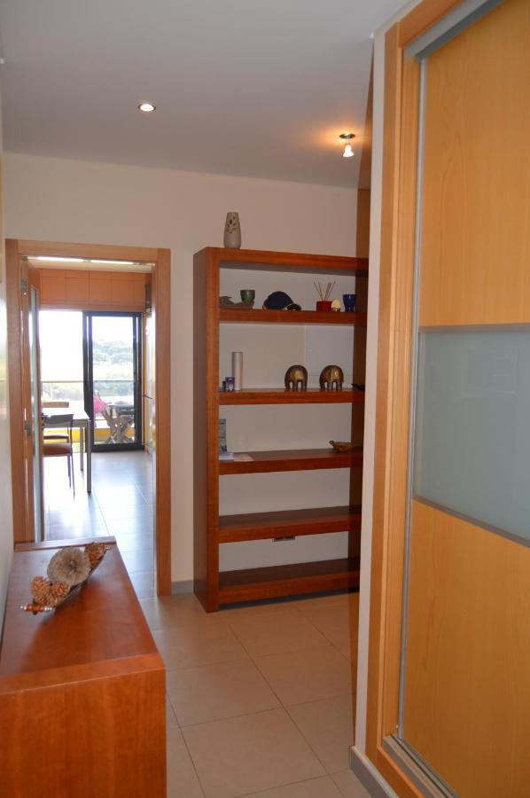Apartamento Frente Ao Mar Com Piscina De Agua Salgada Quarteira Exterior photo